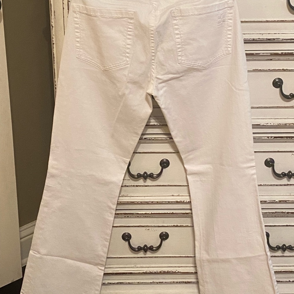BCBGMaxAzria Agnes Bootcut Cloud denim jeans